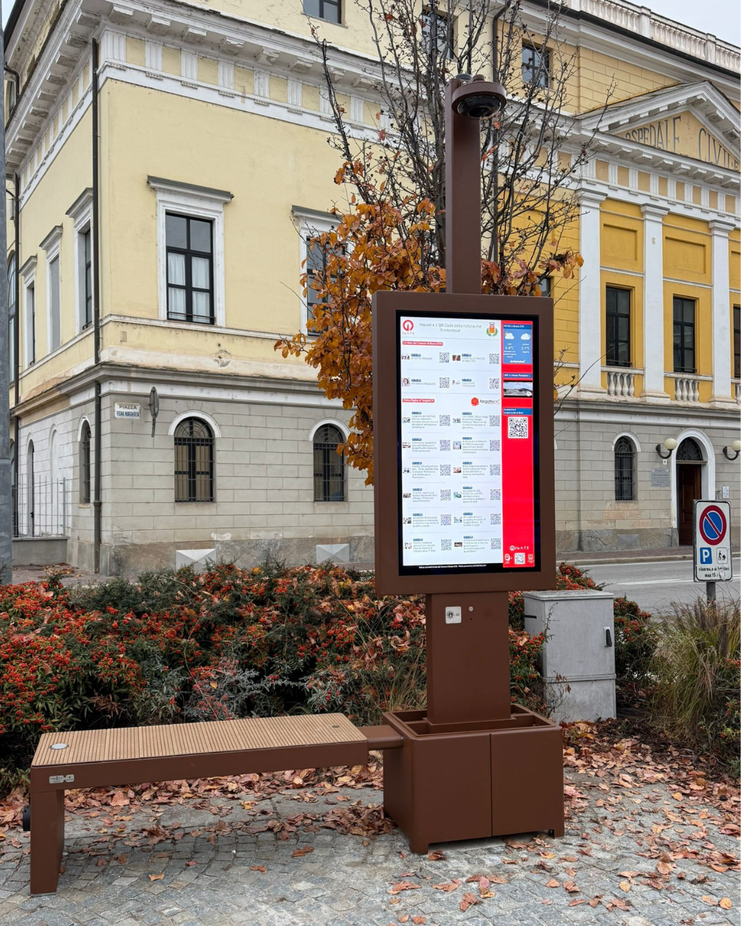 La panchina smart in Piazza Regina Margherita